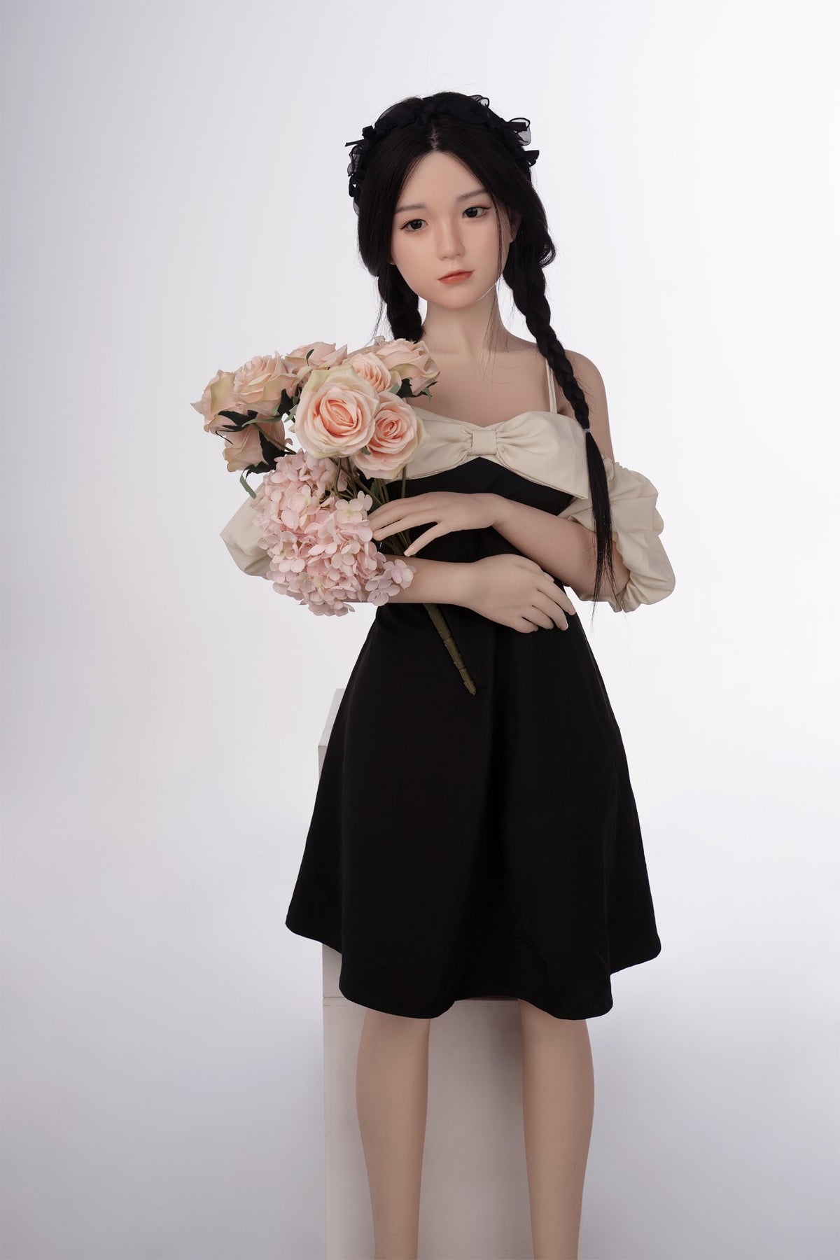 Hannah Sex doll (AXB Doll 140cm C-cup GD13-1 TPE+silicone)