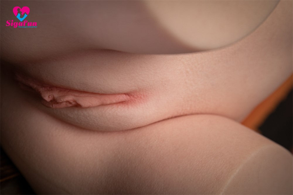 Hannah Sex doll SG-T-014 (Sigafun body 55cm e-cup silicone)