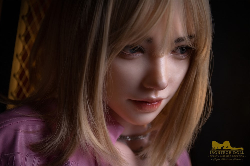 Layla Sex doll (Irontech Doll 169cm c-cup S39 silicone)
