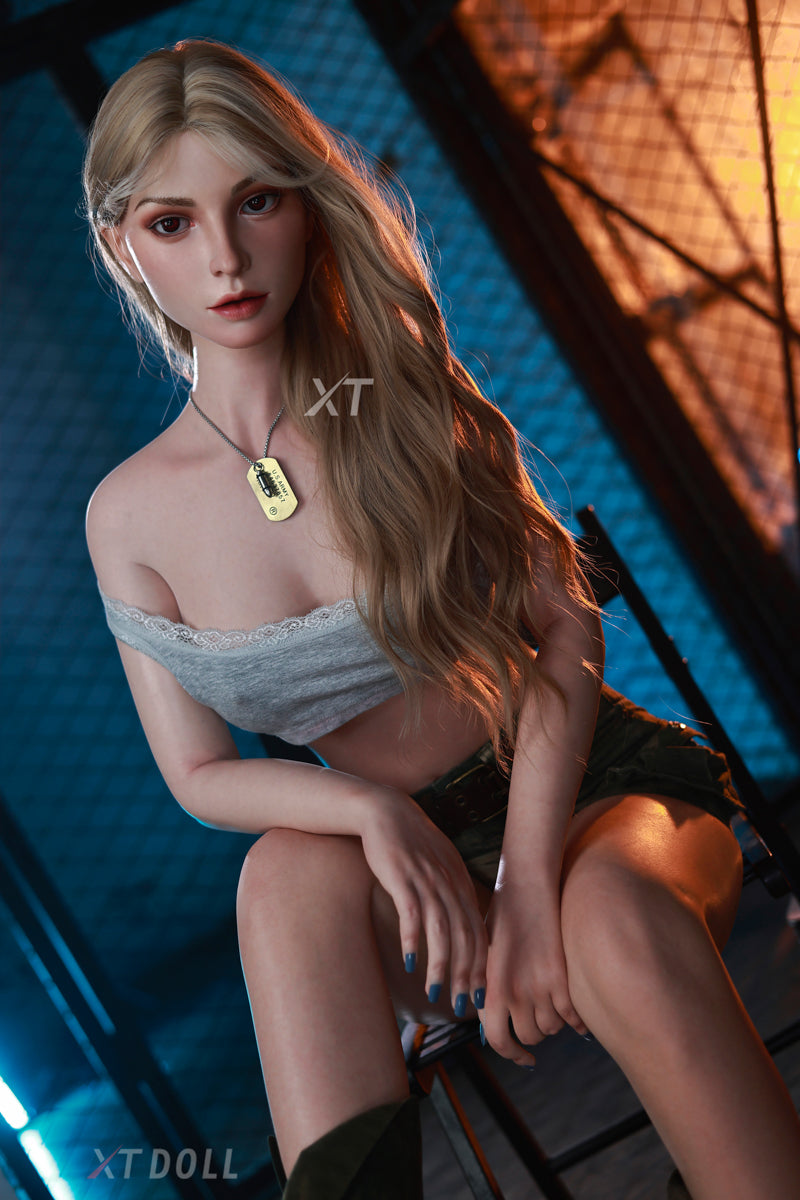 Melanie Sex doll (XT Doll 164cm C-cup #XT-15-B silicone)