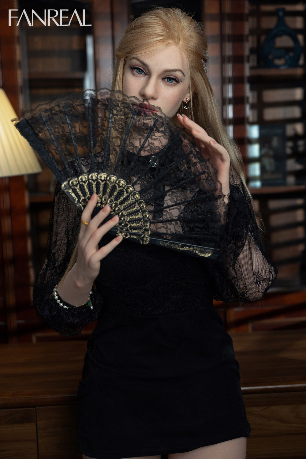 Vanessa Sex doll (FanReal Doll 168cm F-cup silicone)