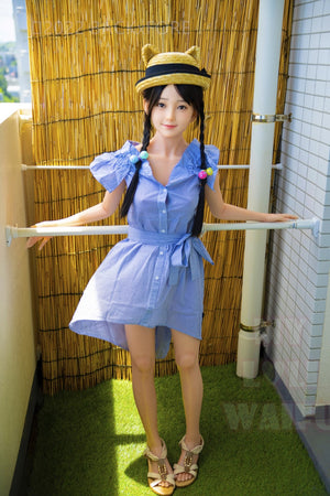 Clean and tidy sex doll (My Loli Waifu 138cm B-cup silicone)