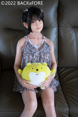 Clean and tidy sex doll (My Loli Waifu 138cm B-cup silicone)