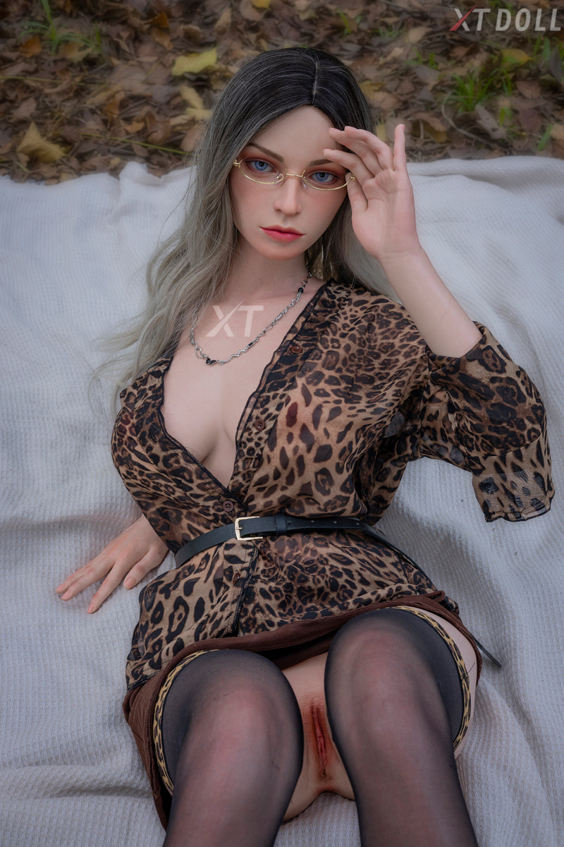 Melanie Sex doll (XT Doll 165cm E-cup #XT-15-B silicone)