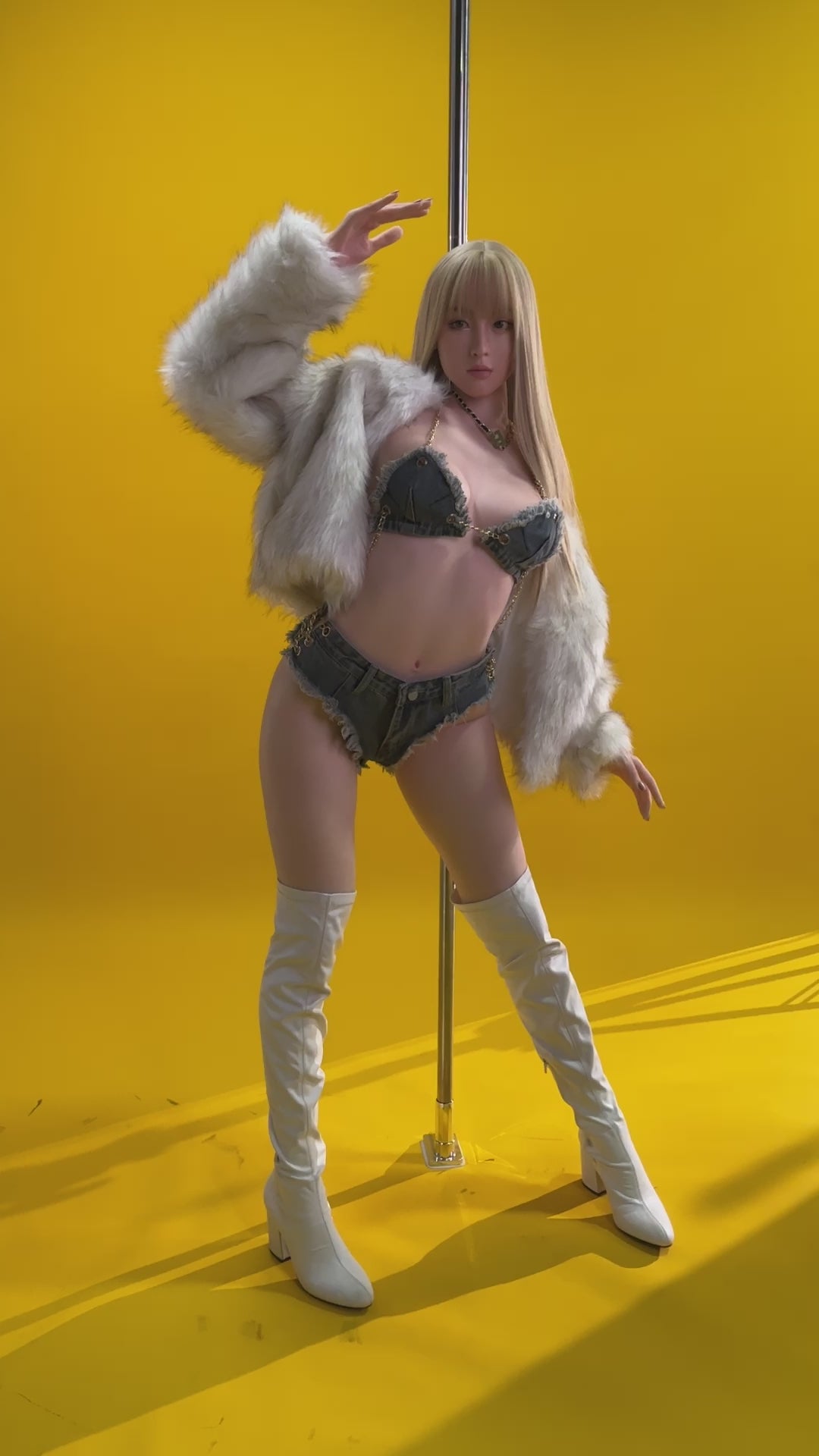 Yvonne Sex doll (Zelex 170cm c-cup GE07-1 silicone)